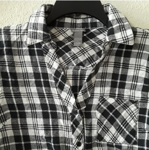 Charlotte Russe sz:L  Plaid Selfie Button-Down Top - Picture 4 of 8